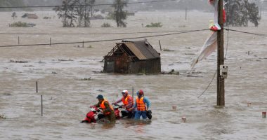 الإعصار "دوكسورى" يجتاح فيتنام