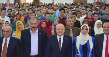 رئيس جامعة الزقازيق للطلاب: أجعلوا من جامعتكم منارة علم بجميع المجالات