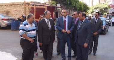 محافظ الإسكندرية ونائب وزير الإسكان يتفقدان أعمال تطوير عزبتى سكينة وحجازى
