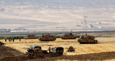 بالصور..تركيا تنشر مركبات عسكرية على حدود العراق ردًا على استفتاء كردستان