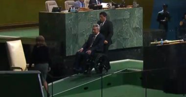 بالصور.. الرئيس الإكوادورى يشارك فى قمة الأمم المتحدة بكرسى متحرك