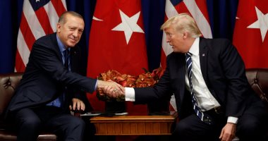 تركيا تحث أمريكا على التراجع عن تعليق منح تأشيرات لأتراك