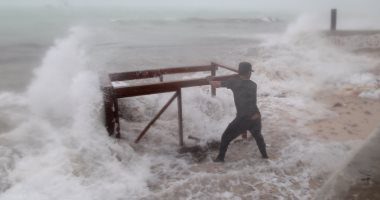  الإعصار ماريا يهدد بانهيار سد فى بويرتوريكو