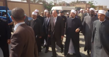 بالصور.. محافظ بنى سويف يستقبل وزير الأوقاف لافتتاح مسجد وتسليم مقاعد مدرسية