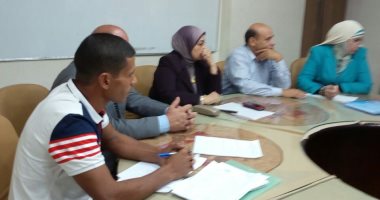بالصور.. وكيل "تعليم الجيزة" يعد المعلمين بإنهاء أزمة العلاوات