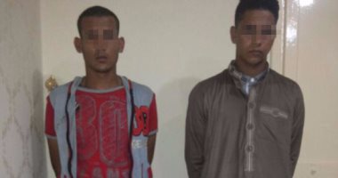  التفاصيل الكاملة لقيام إخوانى وصديقه بقتل سيدة مسنة فى كفر الشيخ لسرقتها.. أحد المتهمين صديق لنجل زوج الضحية وعلى علم بخلافاتهم حول الميراث.. والمتهمان ضربا الضحية بقطعة رخام وباعا مصوغاتها بـ 20 ألف جنيه