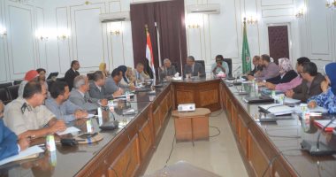 قوافل للتنوير والتثقيف تجوب 3 قري بالمنيا ضمن لجنة تنمية جنوب الوادي