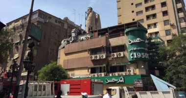 بالفيديو والصور.. نشوب حريق داخل مطعم بشارع البطل أحمد عبد العزيز بالدقى