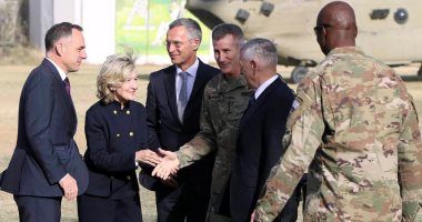 بالصور.. وزير الدفاع الأمريكى والأمين العام للحلف الأطلسى يصلان كابول