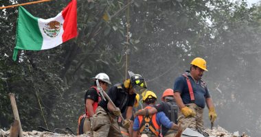 المكسيك تكثف جهودها لإزالة آثار الزلزال المدمر