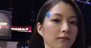 روبوت ولا إنسان؟ فتاة تثير حيرة زوار معرض طوكيو للألعاب 