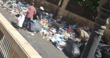 انتشار القمامة بجوار محطة ترام جليم بالإسكندرية