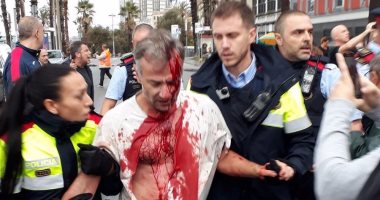 برشلونة يجمد انشطته الرياضية احتجاجا على العنف ضد شعب كتالونيا