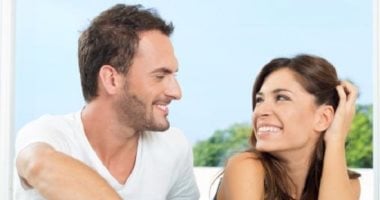 5 نصائح مهمة للتعامل مع شريك حياتك الشكاك