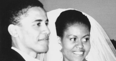 2 مليون إعجاب لصورة زفاف أوباما وميشيل فى الذكرى الـ25 لزواجهما