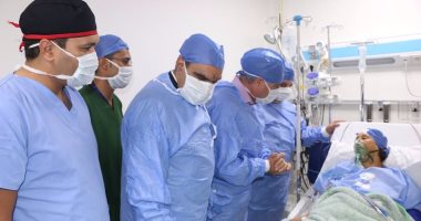 محافظ جنوب سيناء يطمئن على أول جراحة قلب مفتوح بمستشفى شرم الشيخ