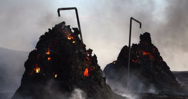 إصابة 4 عمال فى حريق بحقل برقان النفطى بالكويت والسيطرة على النيران