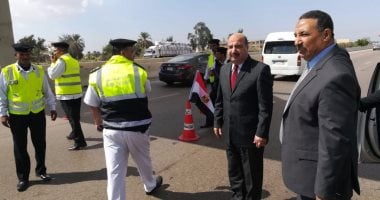 بالصور...نشر الخدمات المرورية على الطرق المؤدية لاستاد برج العرب