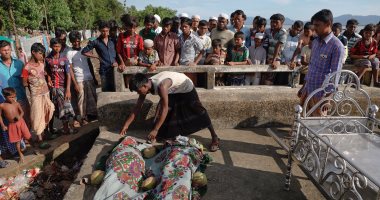 بنجلادش تضع قاربا على متنه مئات الروهينجا في الحجر الصحي