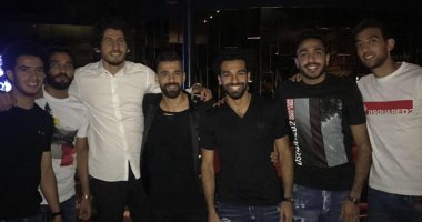 بالصور.. نجوم الفراعنة يحتفلون بالتأهل للمونديال على ضفاف النيل