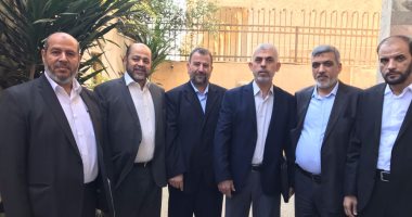 ننشر صور وفد حماس قبل انطلاق الحوار الفلسطينى فى القاهرة برعاية مصرية