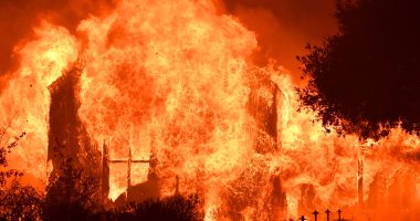 ارتفاع عدد قتلى حرائق الغابات فى كاليفورنيا إلى 43 قتيلا