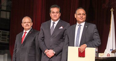 تكريم الحاصلين على جوائز الدولة فى احتفالية بجامعة القاهرة