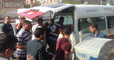 بالصور.. وصول جثمان قتيل مستشفى ههيا المركزى لتشييع جنازته