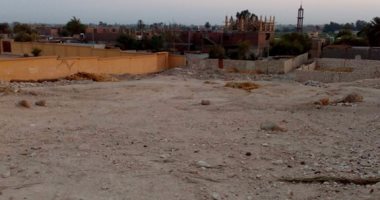 أهالى نجع الدير بسوهاج يطالبون بإزالة تعديات أرض مخصصة لبناء مركز شباب