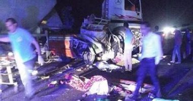 بالصور.. ارتفاع ضحايا حادث تصادم 4 سيارات بطريق أسيوط البحر الأحمر لـ16 شخصا