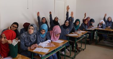 بالصور.. مدرسة جديدة بالبقاع اللبنانى تفتح أبوابها للاجئات السوريات