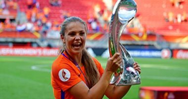 الهولندية ليكي مارتينز تفوز بجائزة أفضل لاعبة فى العالم 2017