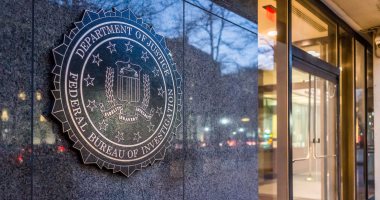 FBI يعتقل رئيس شركة متخصصة فى بيع هواتف بلاك بيرى للعصابات