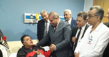 رئيس جامعة الأزهر يتفقد مستشفى الحسين الجامعى