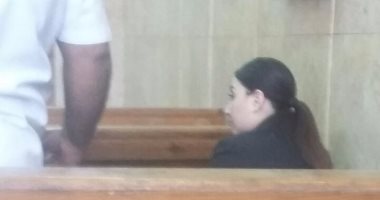 حضور المطربة بوسى جلسة الاستئناف على حبسها 6 أشهر بتهمة إصدار شيكات بدون رصيد 