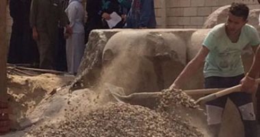 استجابة لـ اليوم السابع.. نقل العمود الأثرى من مستشفى سمنود إلى المتحف المصرى