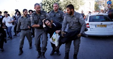 بالصور.. الشرطة الإسرائيلية تسحل متظاهرين خلال احتجاجات ضد التجنيد الإجبارى
