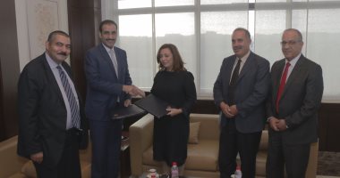 مدير منظمة العمل العربية يوقع بروتوكول تعاون مع الاتحاد التونسى للصناعة