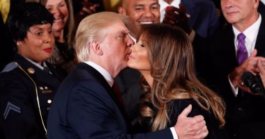 بالصور.. لحظات رومانسية بين ترامب وميلانيا فى البيت الأبيض