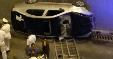 إصابة 3 أشخاص فى انقلاب سيارة ملاكى داخل نفق الثلاثينى بالإسماعيلية