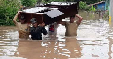 بالصور.. أمطار غزيرة وفيضانات فى جمهورية هندوراس بأمريكا الوسطى