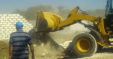 إزالة 111 حالة تعدى على الأراضى الزراعية وتوزيع 28 ألف طن أسمدة بكفر الشيخ