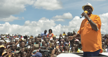 بالصور.. زعيم المعارضة فى كينيا يصف إعادة الانتخابات الرئاسية بـ"المزيفة"