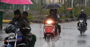 بالصور.. فيضانات وأمطار غزيرة فى الهند