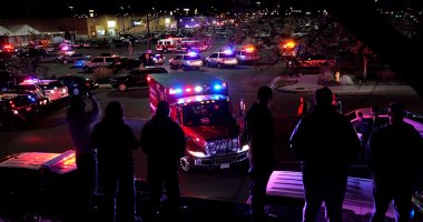 بالصور.. اللحظات الأولى بعد حادث إطلاق النار بولاية كولورادو الأمريكية