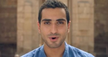 بالفيديو.. محمد الشرنوبى يتألق بأغنية "بحلم بمكان" فى منتدى شباب العالم