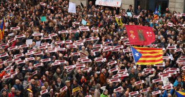 مظاهرة جديدة فى برشلونة للافراج عن قادة كتالونيا الانفصاليين 