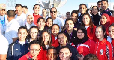 نجوم الرياضة ينشرون صورهم مع الرئيس السيسى فى منتدى شباب العالم