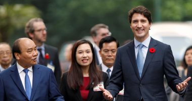 بالصور.. رئيس وزراء فيتنام يستقبل نظيره الكندى فى قصر هانوى