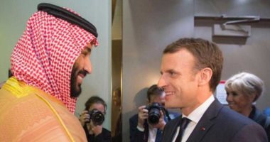 بالفيديو.. ولى العهد السعودى يستقبل الرئيس الفرنسى فى الرياض
